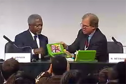 Presentación de la laptop de 100 dolares